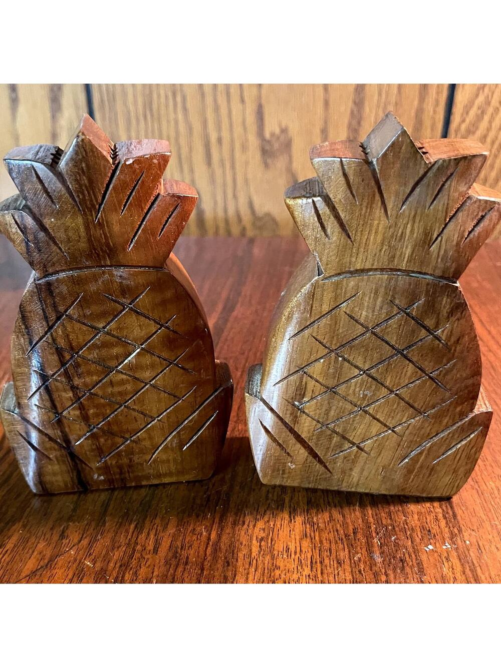 Vintage Carved Wood Pineapple Salt And Pepper Shakers Kitchen Decor